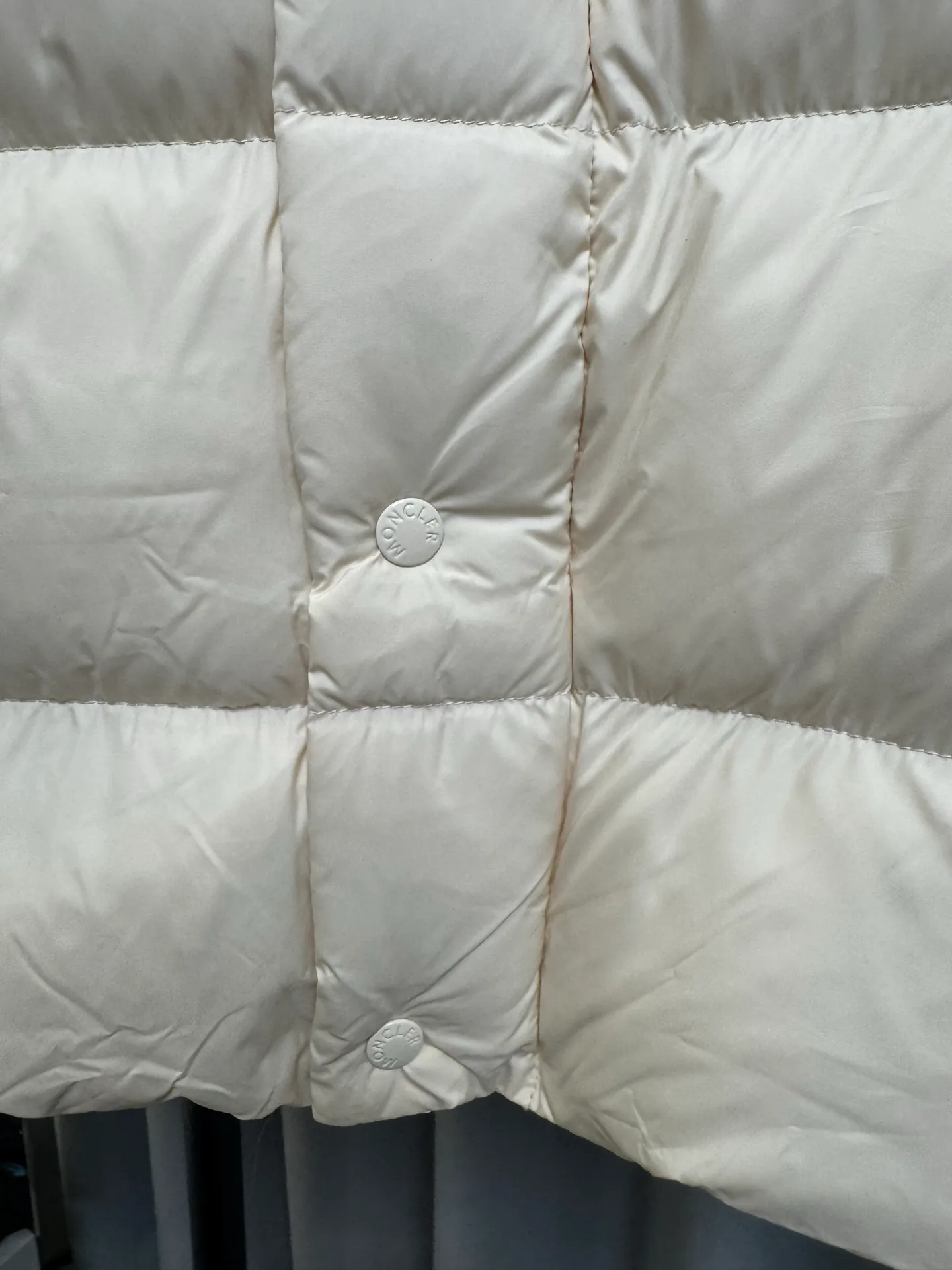 P390【Premium 】 𝗠𝗼𝗻𝗰𝗲𝗿｜ Hanovcrtan / longue Saion ， ， 。 、 、 。 。 。 90% ，700 ， : 100% ; : 100% ， ， 。 Factory ， ， 80 ， 220 Factory ， Quality ， 、QA Qc 。 ， ， ！ ， ： 。 Size：1/2/3/4/5